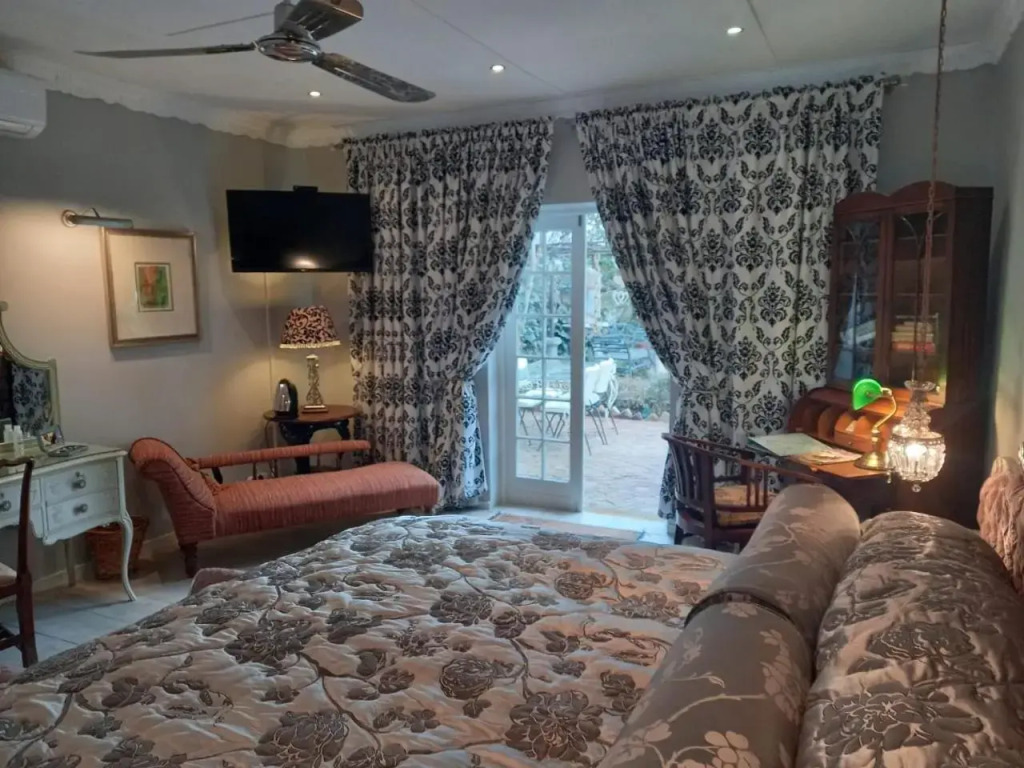 Michael-Angelo guest house