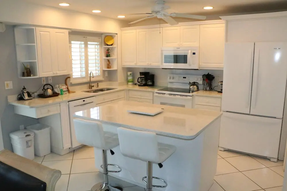 Jamaica Royale 406 - 2 Br Condo