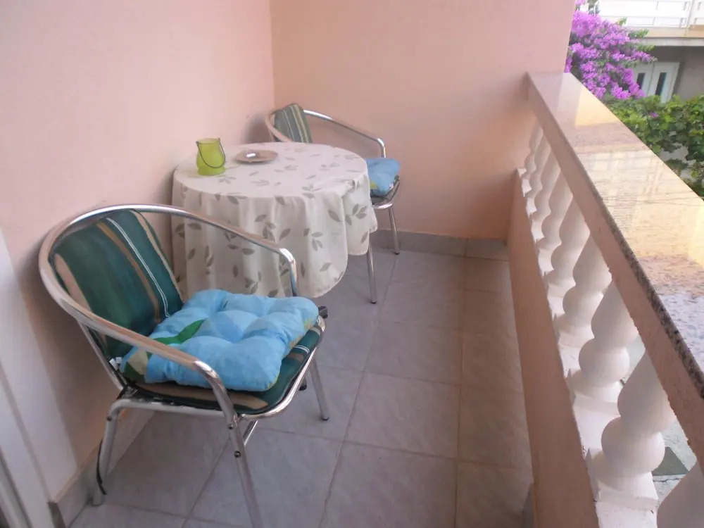 Apartment With one Bedroom in Banjol, With Wonderful sea View, Enclose