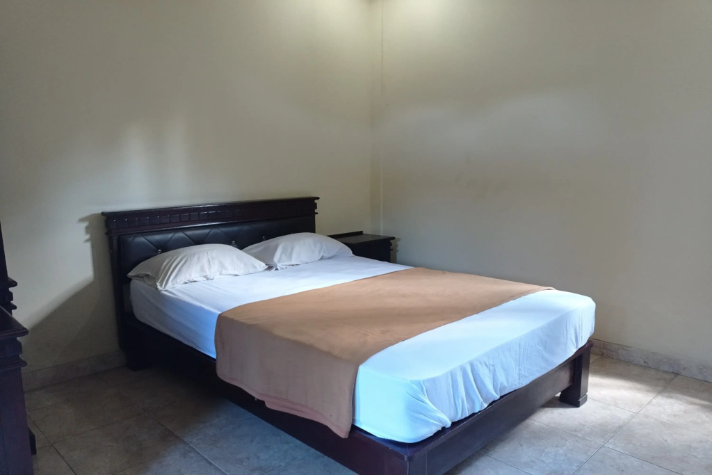 Hotel Mawar Sari Mitra RedDoorz