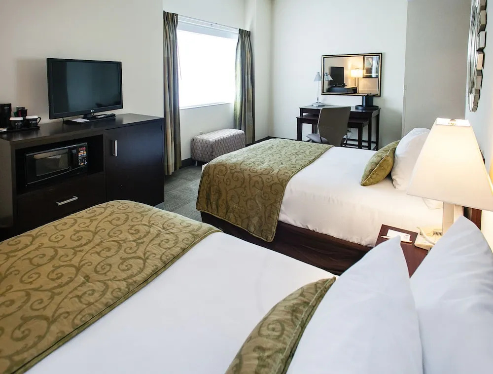 The University of Georgia Center for Continuing Education & Hotel