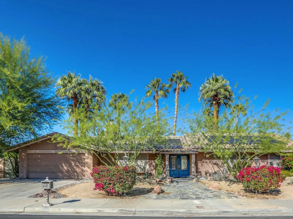 E Amarillo Home 4 Bedrooms 3 Bathrooms Home