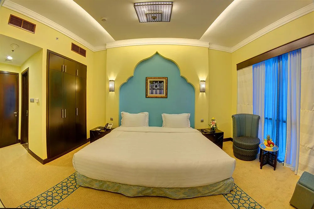 Boutique 7 Hotel and Suites