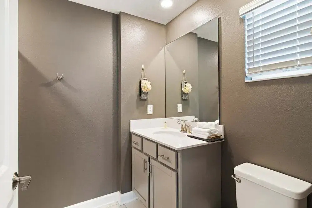 4184pd · 20% OFF Weekly Stay/ 5br/free Water Park