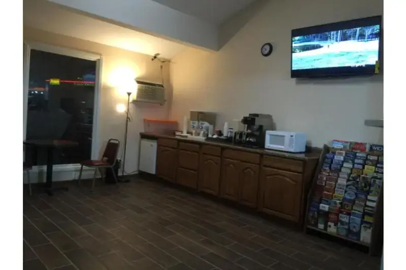 Americas Best Value Inn Elm Creek
