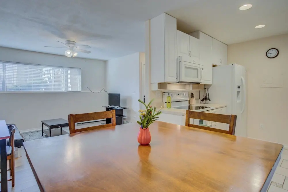 2 BD Value-stay Dog-friendly!