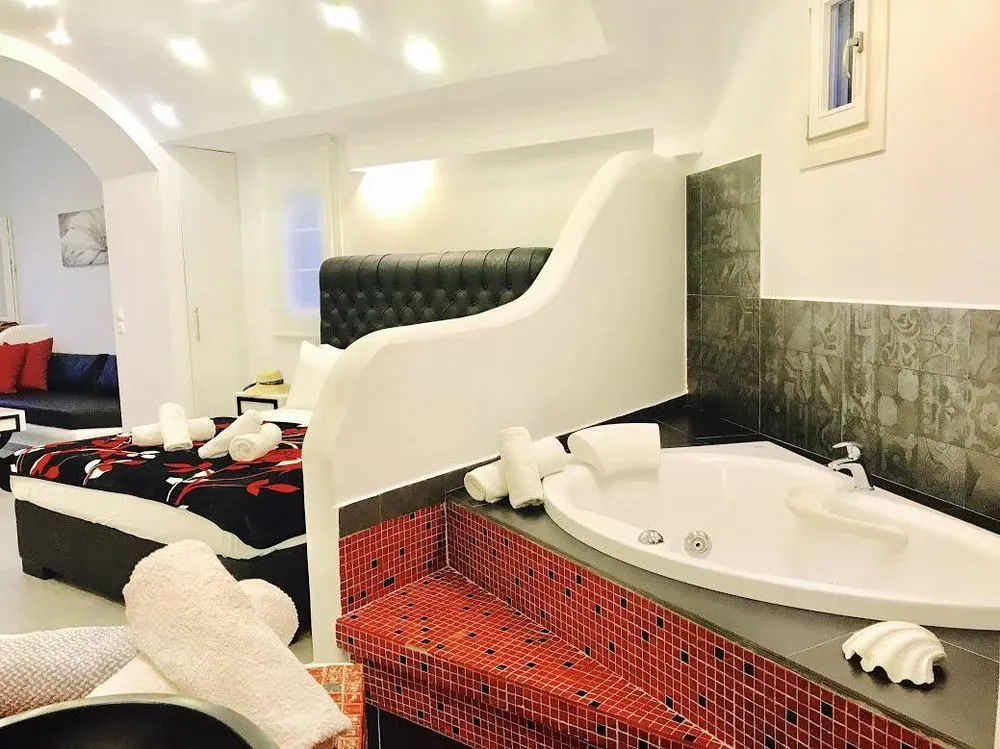 Queen Elegant Suites