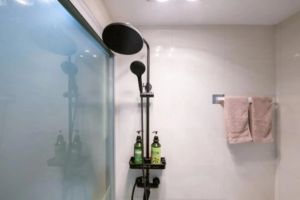 Jingyi Apartment