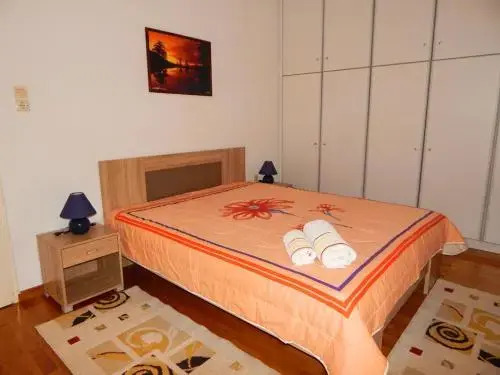 Cozy Apartment For 2-5 People-Center Tripoli