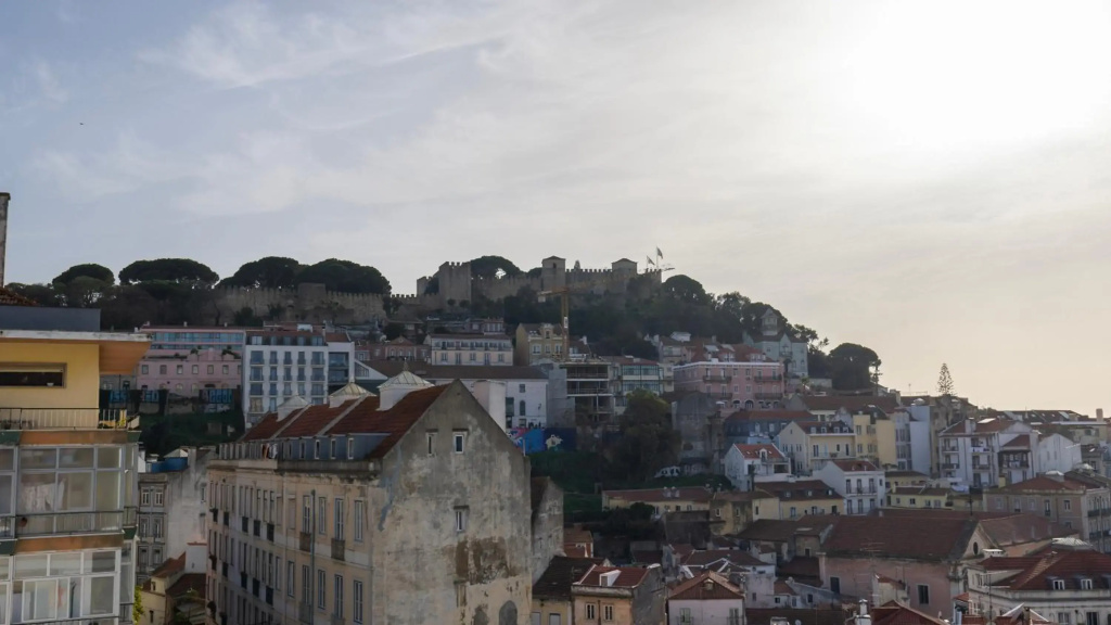 Trendy, Vintage with Castle View Apartment 44 by Lisbonne Collection
