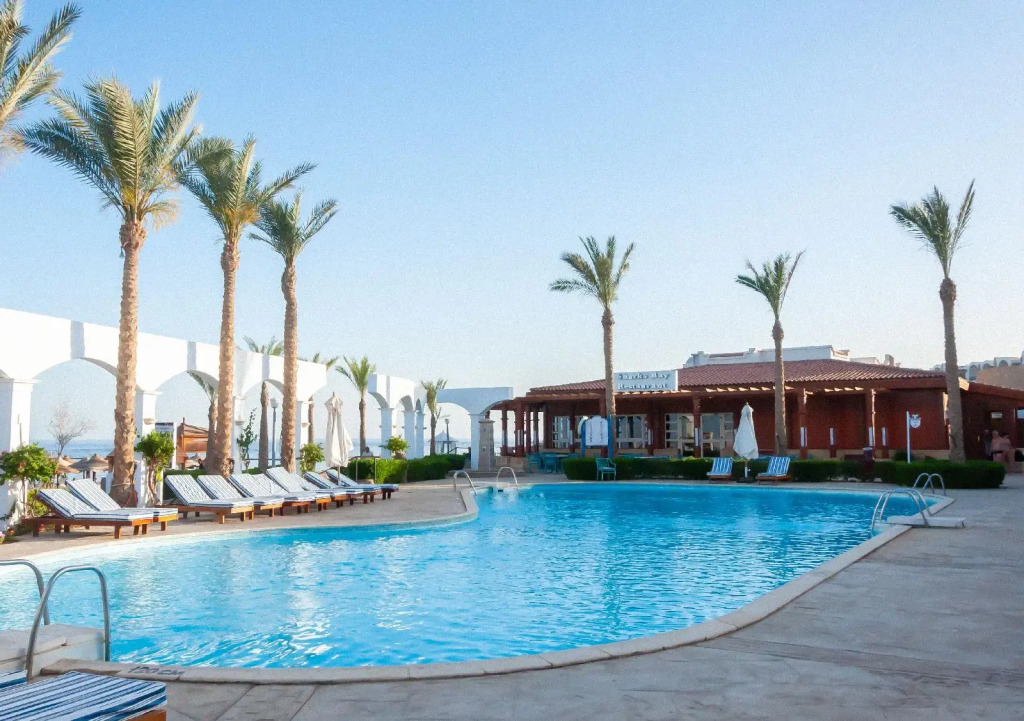 Coral Beach Resort Montazah