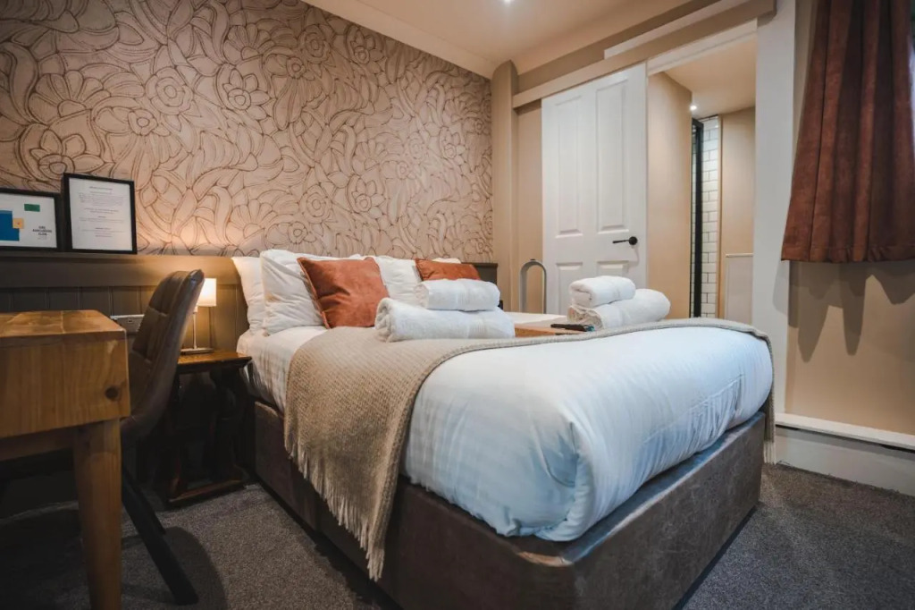 Harpers Steakhouse with Rooms, Southampton Swanwick Marina