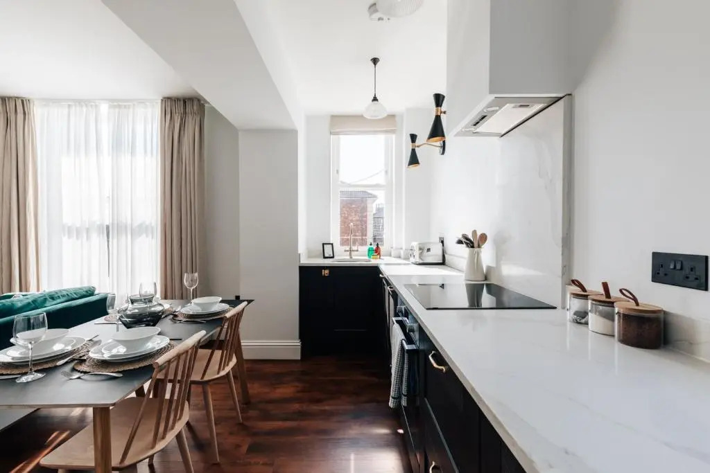 Redland Suites - Apartment 5