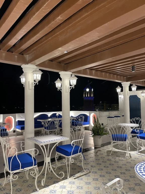 Le Bonheur Hotel