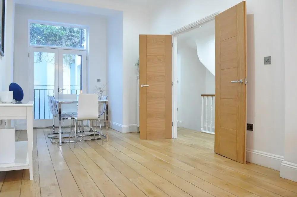 Stunning 3 Bedroom Bath