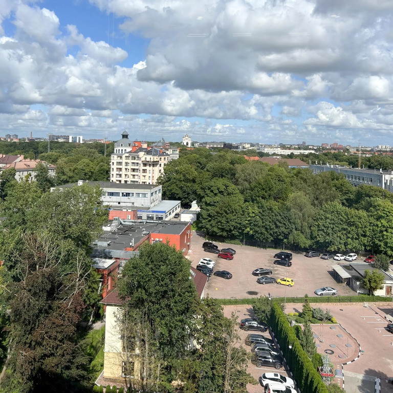 Parkgarten  на улице 9 апреля