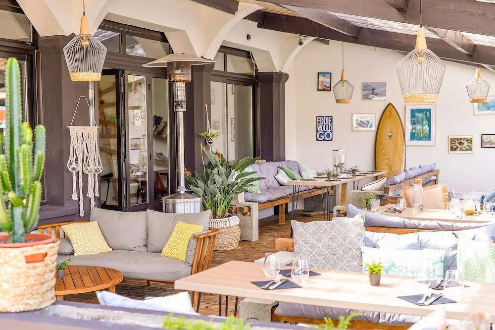 Single Fin Hotel & Lodge