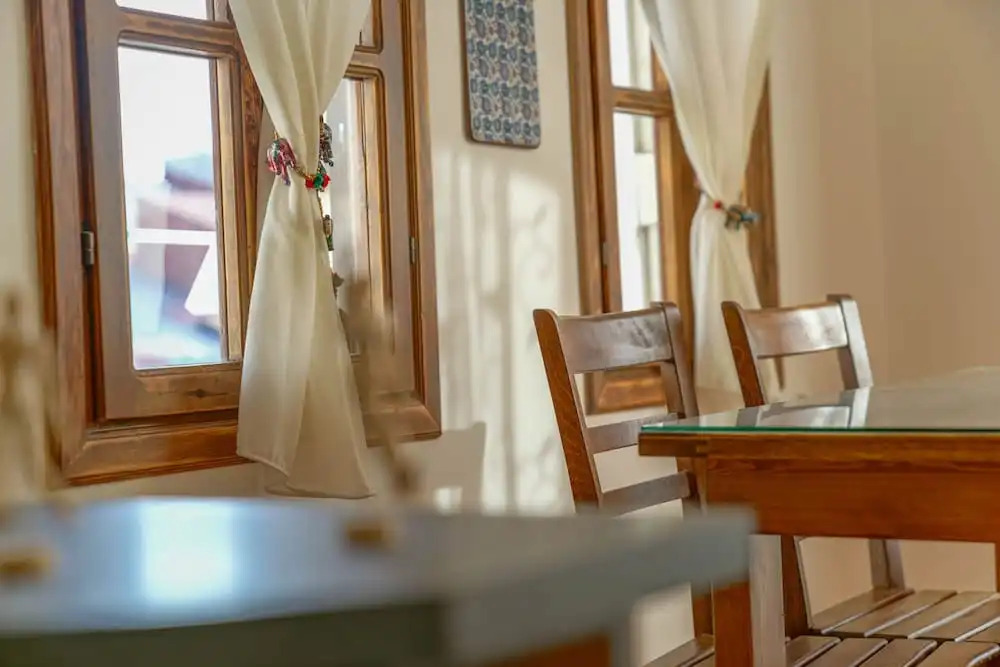 Phellos Apartment