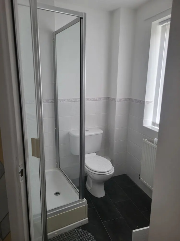 Impeccable 4-bed House in Leicester