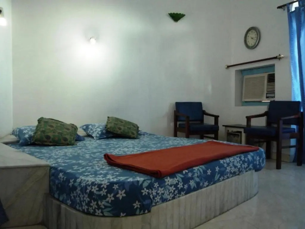 Maya Hotel & Restaurant