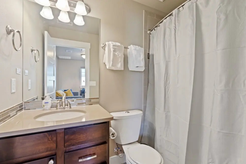 Quiet Urban Community – Designer Home W/ Hot Tub!