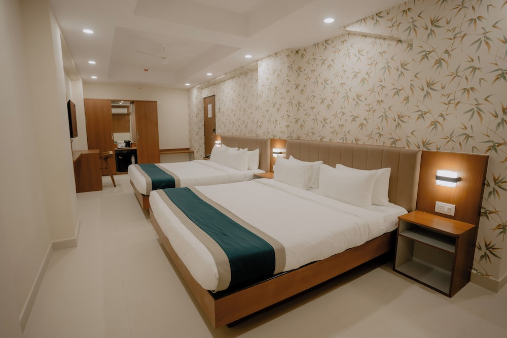 Hotel Eagle Empire