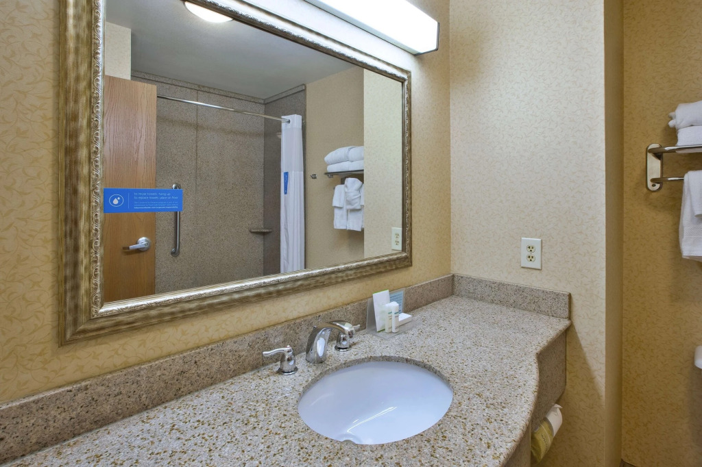 Hampton Inn Pittsburgh Area-Beaver Valley-Center Township