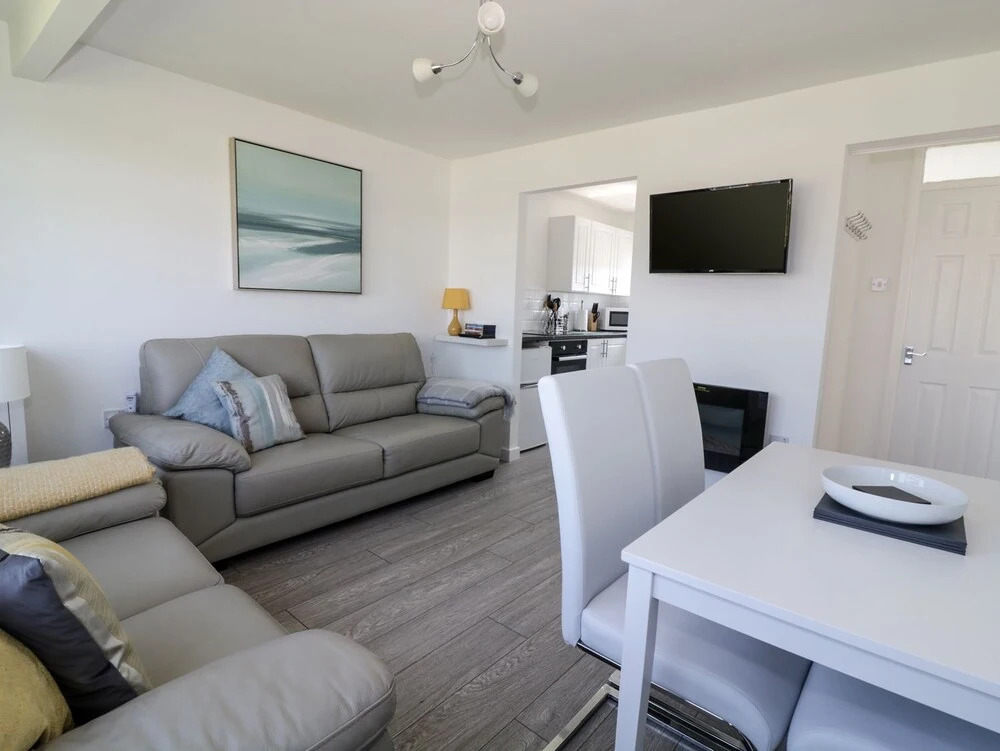 144 Sunbeach Chalet