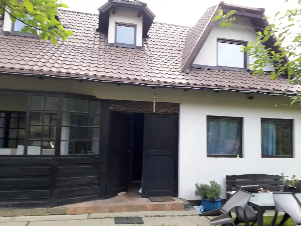 Chalet With 5 Bedrooms in Buteni, With Wonderful Mountain View, Enclosed Garden and Wifi