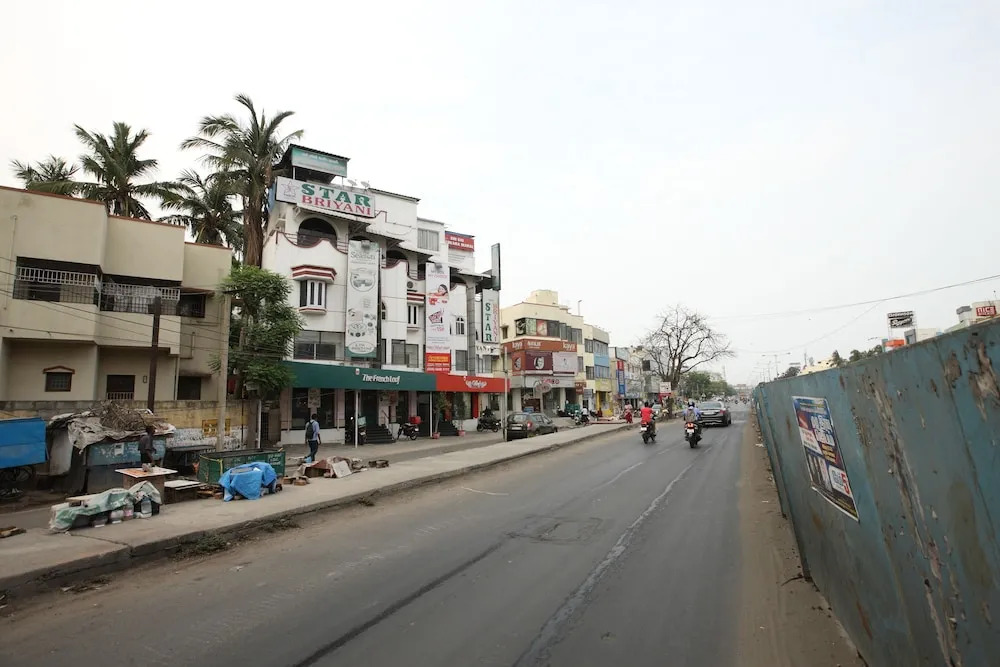 OYO 8973 Sai Ramesh Apartments