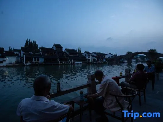 Zhujiajiao Jingting Inn