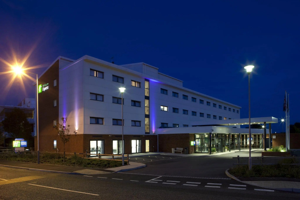 Holiday Inn Express Folkestone Channel Tunnel by IHG