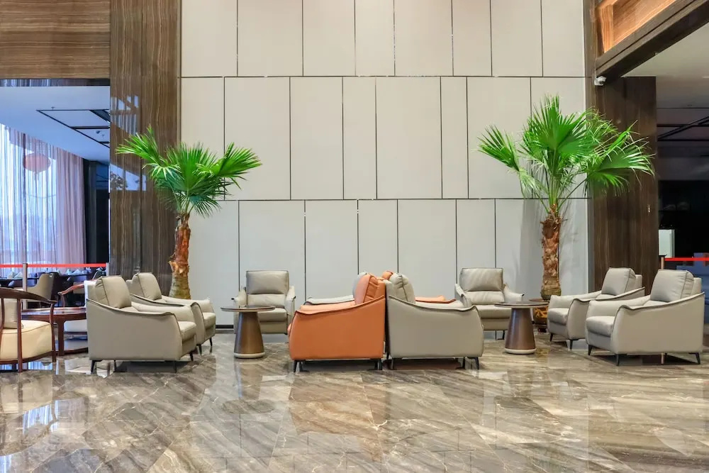 Yun-Ray Phoenix Hotel