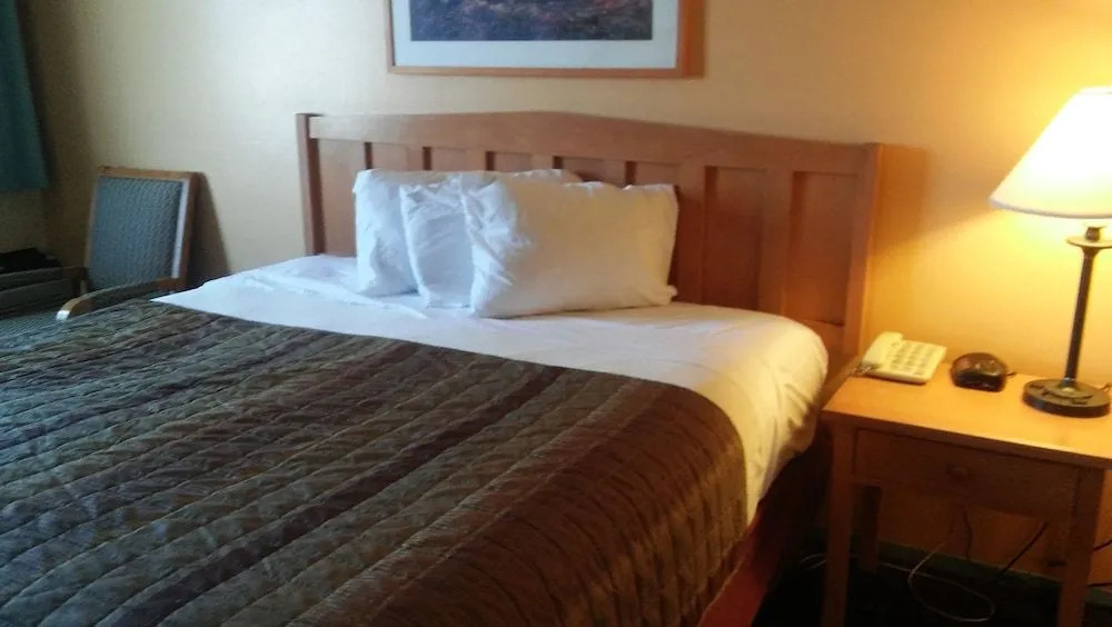 Budget Inn