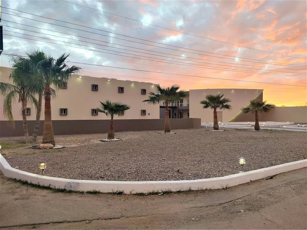 Hotel Oasis