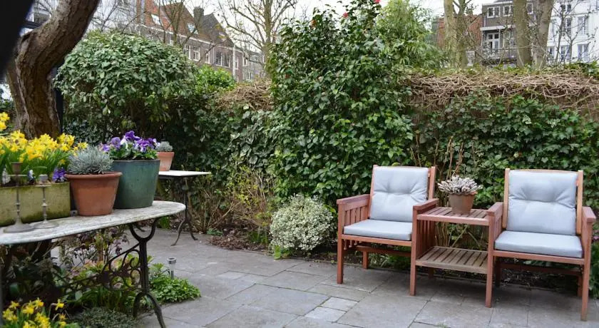 Boutique Hotel Synopsis