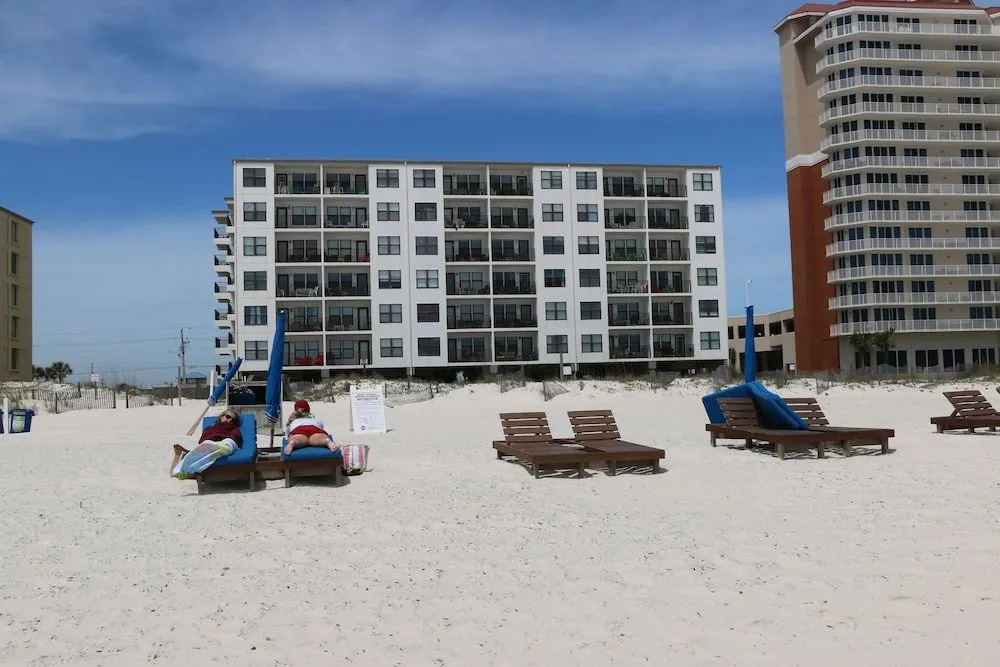 Island Sunrise 468 - 2 Br Condo