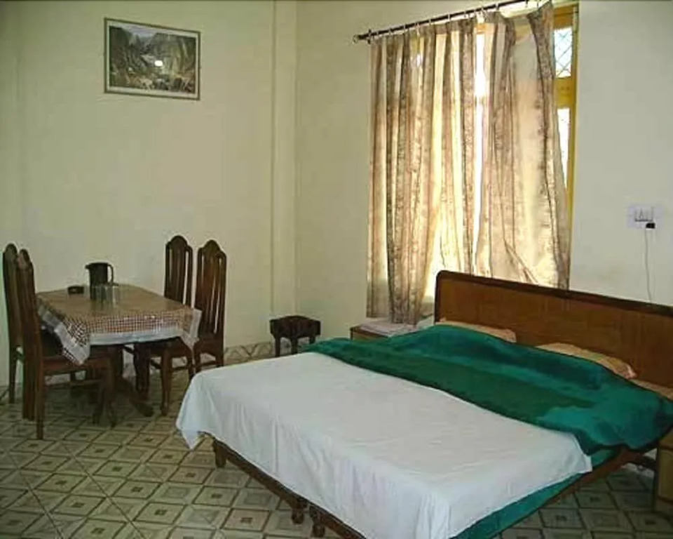 Midway Resort