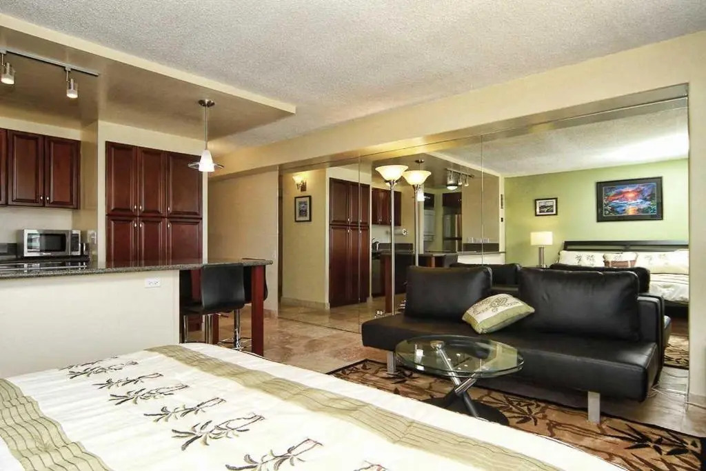 Discovery Bay 2810