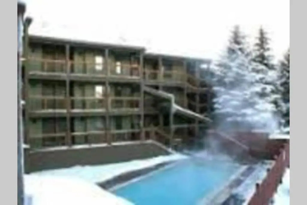 #211 1br Condo across from Park City Resort