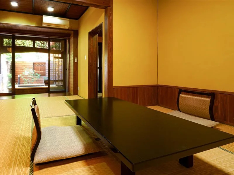 Ureshino Onsen Kujaku