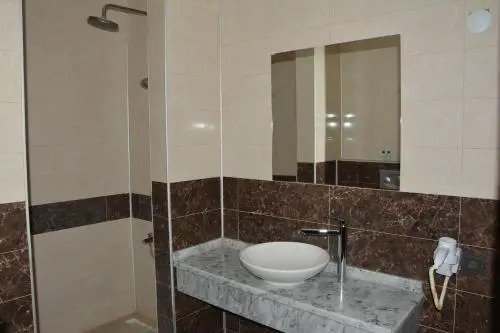 Mirava River Suites Hotel