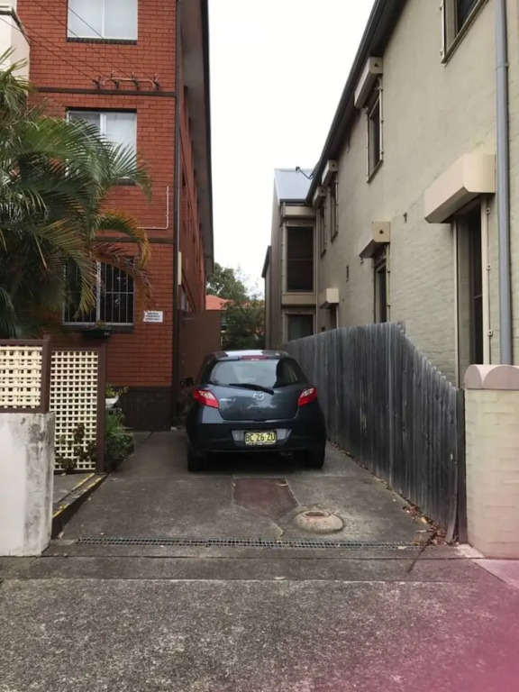 Cozy Marrickville Apartment Near Centre