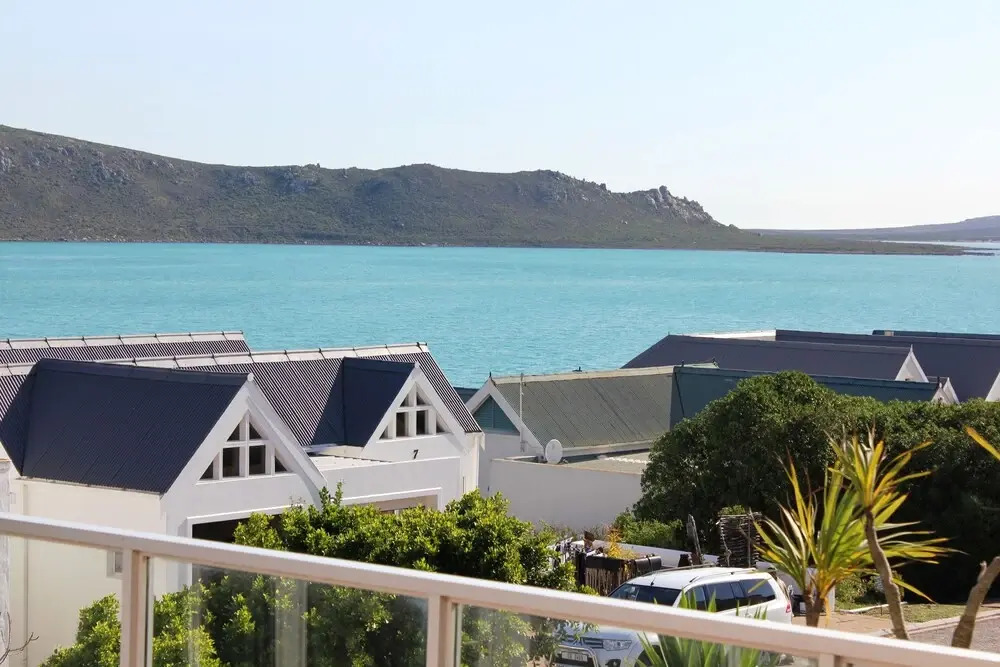 10 Mystique Self catering