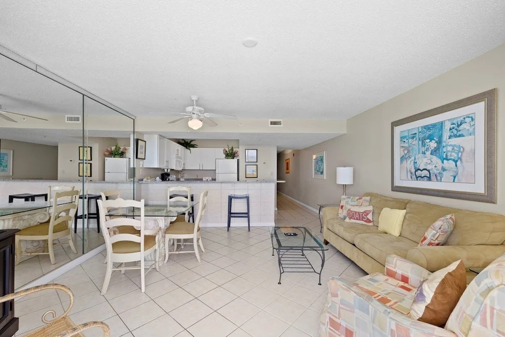Pelican Beach 1206 1 Bedroom Condo by Pelican Beach Management