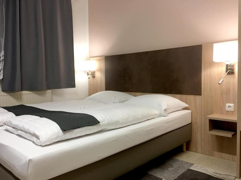 Hana Aparthotel