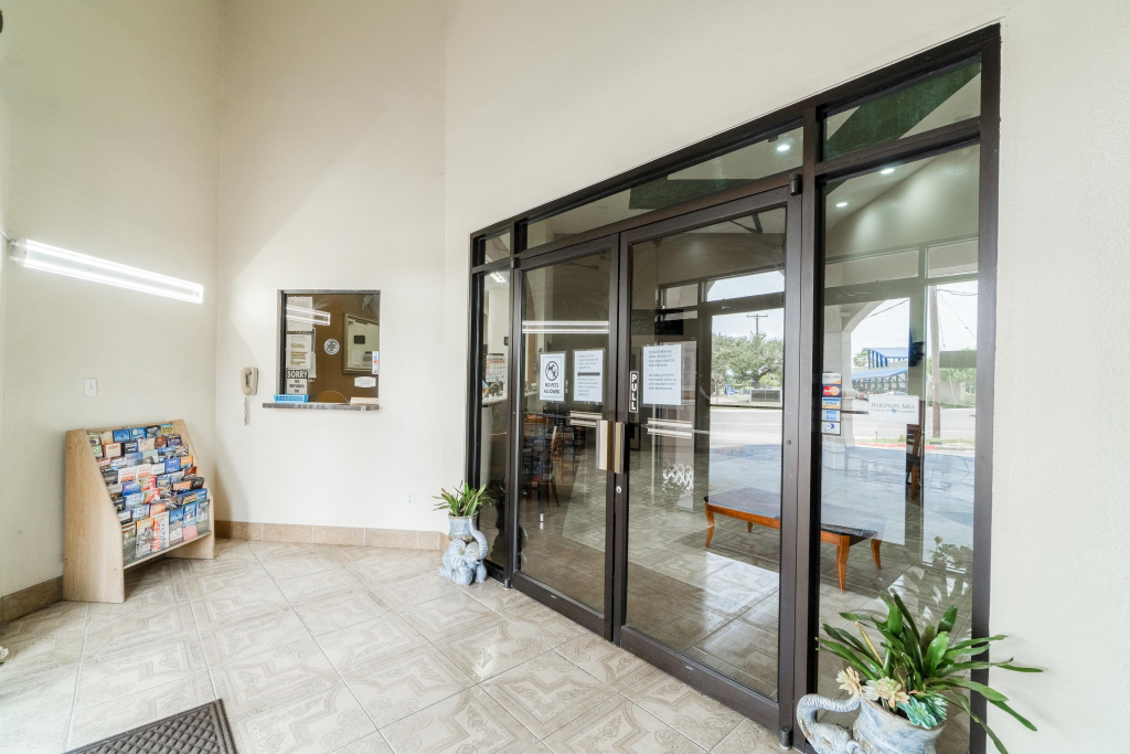 Lone Star Inn & Suites by OYO Harlingen TX