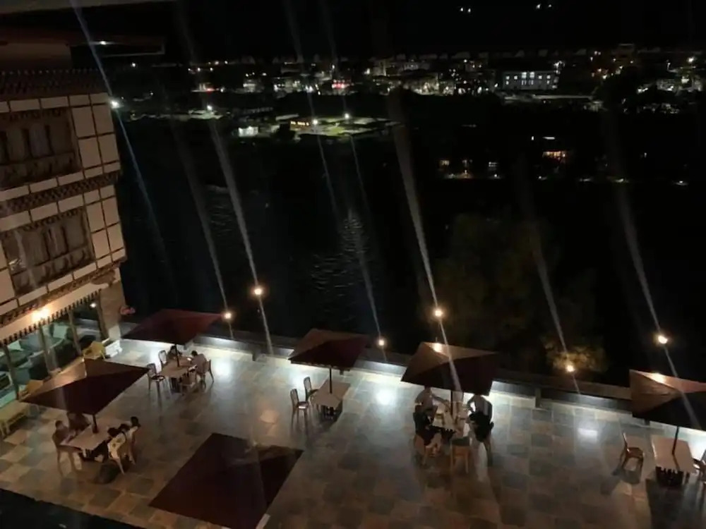 Hotel River Valley