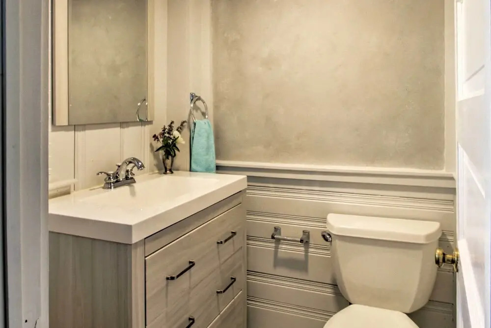 Charming Pine Point Cottage - 2 Blocks to Ocean!