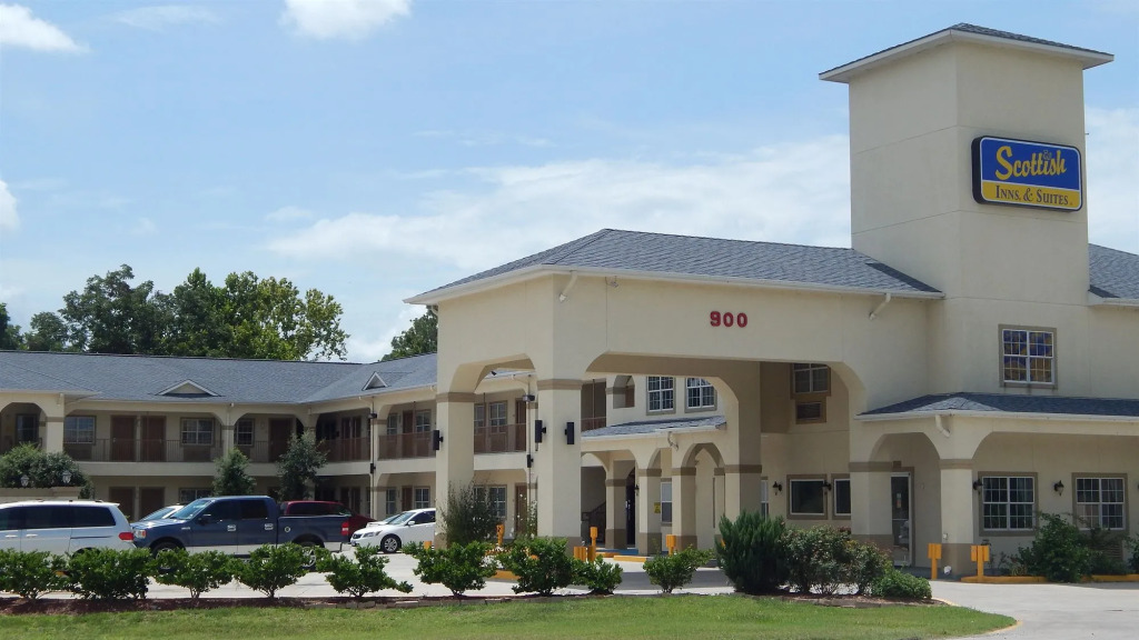 Scottish Inn and Suites Alvin